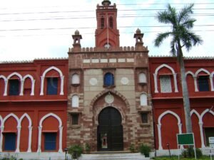 Famous AMU Alumni: 12 Aligs Who Shaped Modern India