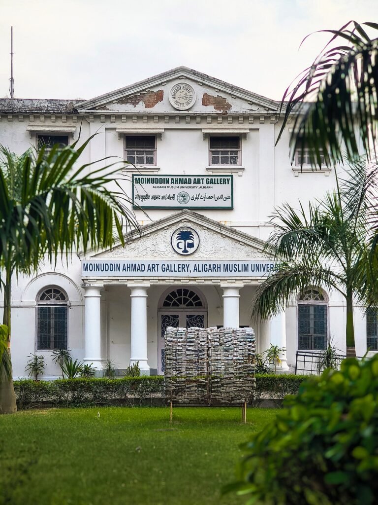 Aligarh City Guide: Culture, Tradition, Food and Places to Visit Moinuddin Ahmad Art Gallery, AMU
